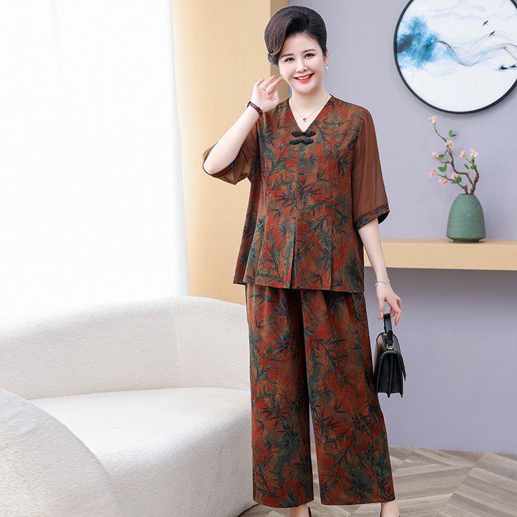 Women's Plus Size Summer Two-Piece T-Shirt Set for Middle-Aged and Elderly - Short-Sleeved, Loose Fit