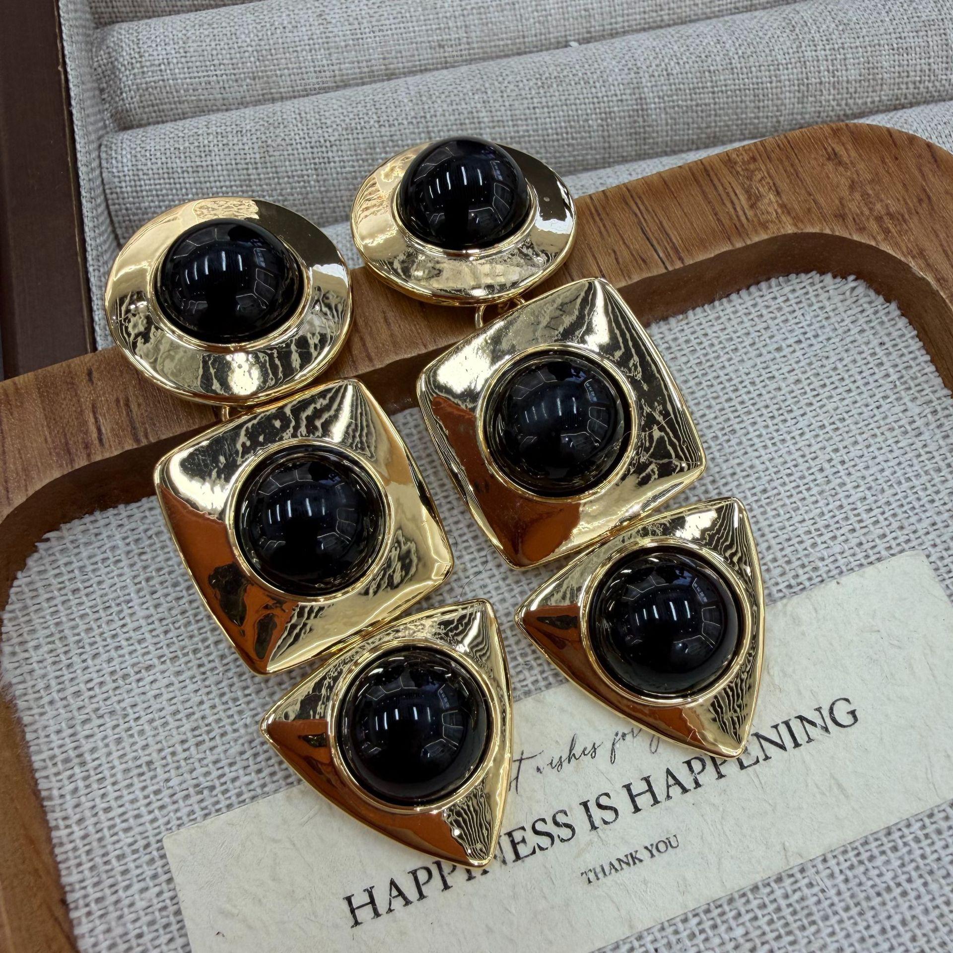 

Retro Irregular Resin Round Square Triangular Splicing Earrings Women S Niche Design Earrings Real Gold Plating