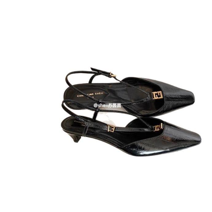 Rich beauty in Beijing circle~ leather square head small gold buckle eel pattern kitten and empty sandals for women in summer