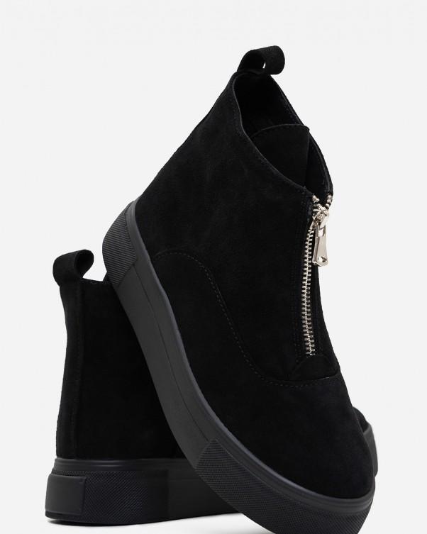 ISSA Plus High-soled Suede Boots