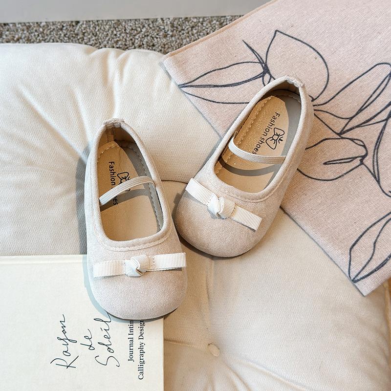 

Girls small leather shoes2026Spring new model children s bow-tie dance performance shoes slip-on princess shoes 23Inner Length14.5cm бежевый