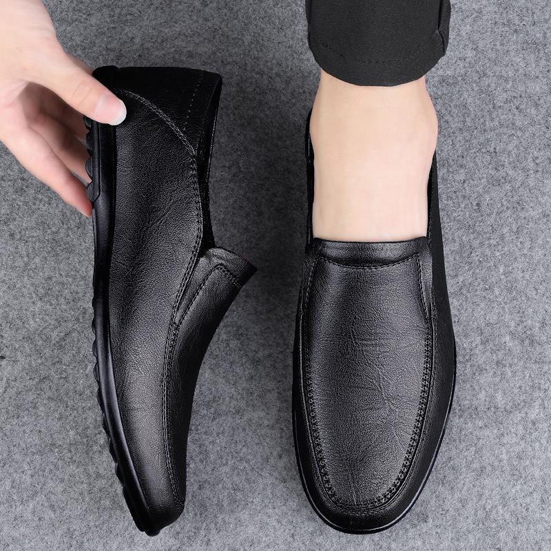 

Summer new casual shoes soft leather one pedal soft sole soft surface summer national style men s casual one pedal Doudou shoes 38 чёрный