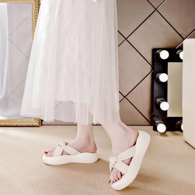 Coole Hausschuhe Damen Sommerbekleidung 2025 neu dicksohlige lässige gewebte Umstands-Strandsandalen Lazy Fashion Ein-Wort-Slipper