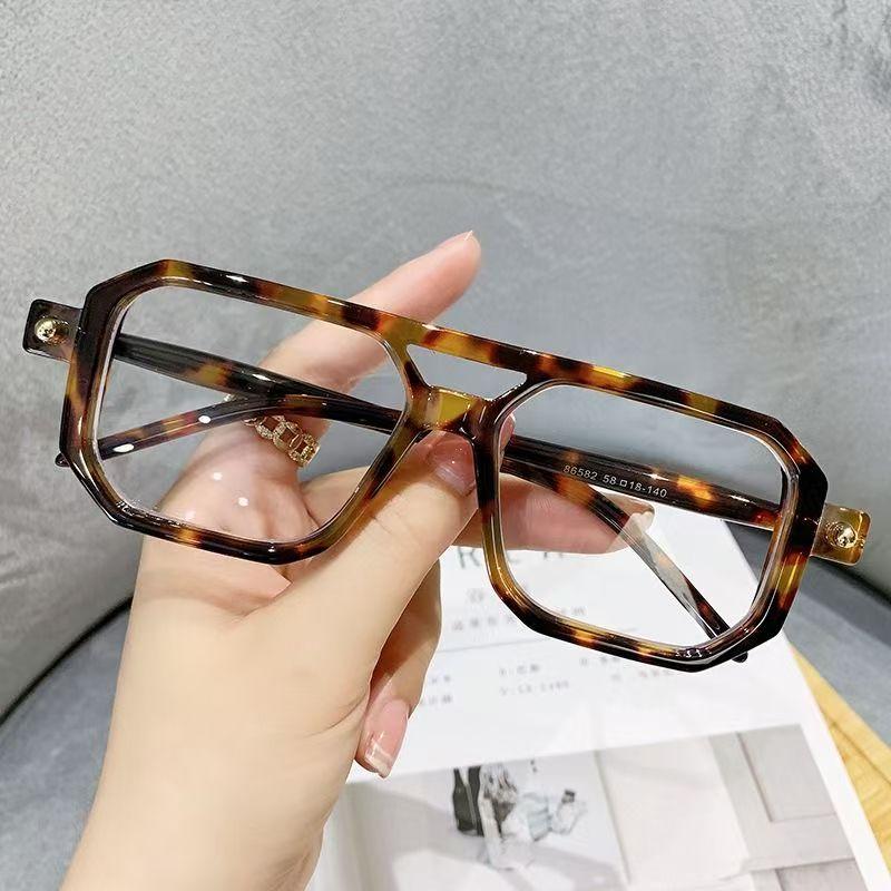 Women Square Sunglasses Outdoor Anti Glare Sun Glasses Quality Men'S Retro Classic Rivet Fashion Glasses Uv400 Eyeglasses