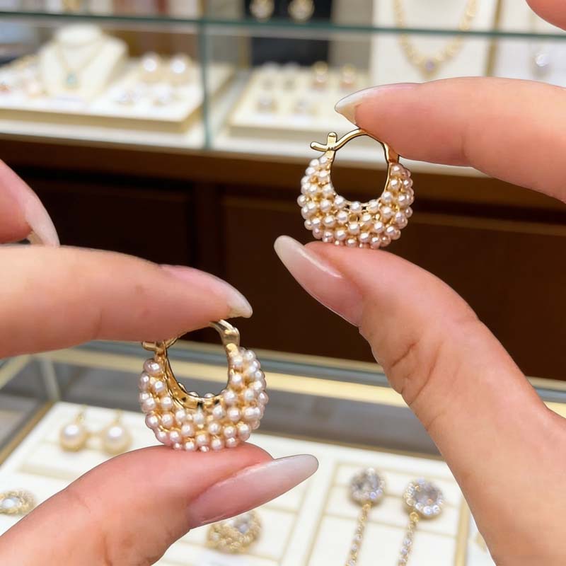 Fashion Imitation Pearl Hoop Earrings for Women Girls Luxury Design Hollow Flower Basket Earrings Party Jewelry Wholesale