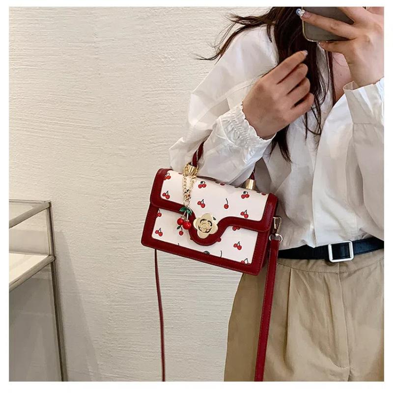 Sweet Cherry Square Chains Crossbody Bags for Woman Luxury Designer Brand Handbags Shoulder Bag New Female Black White HandBag