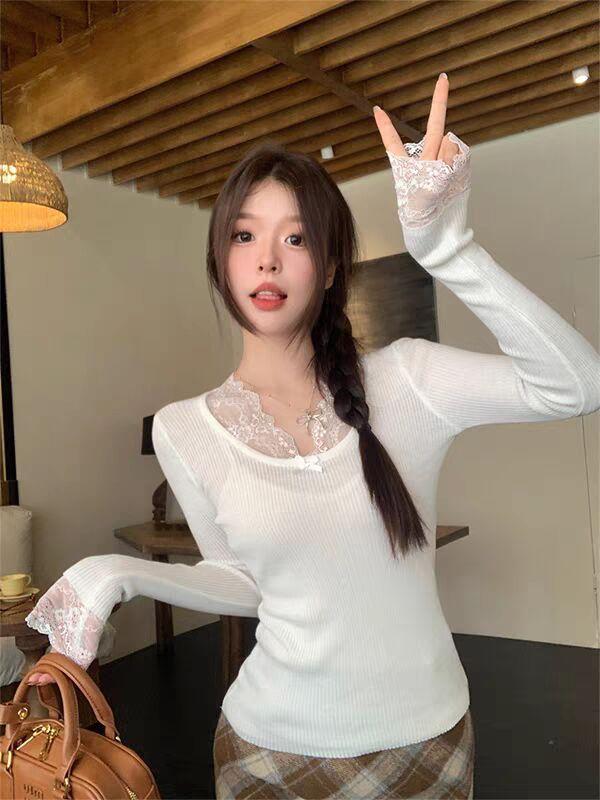 Retro lace splicing bottoming shirt for women's autumn and winter new pure desire slim and thin Spice girl sexy long-sleeved top