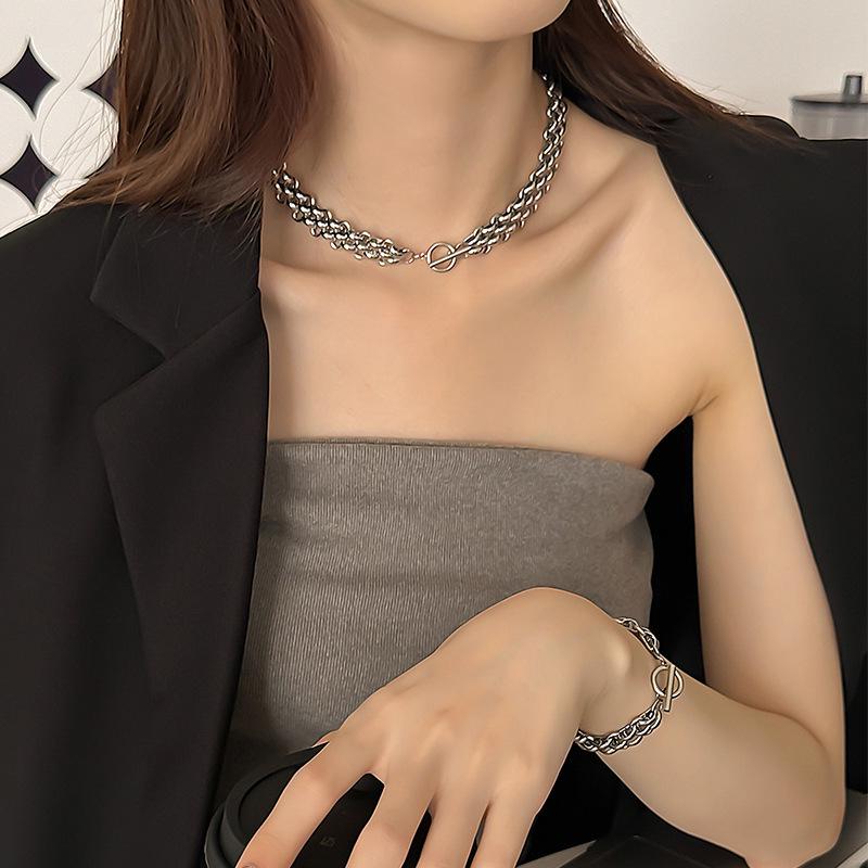 European-American Fashion Three-Layer Flat Snake Chain Layered Necklace for Women - Metal Cross Clavicle Chain