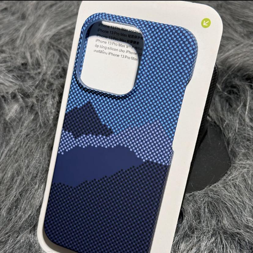 iPhone 17 Pro Max Kevlar Carbon Fiber Texture Drop-Proof Case, Apple 16 Skin-Feel Protective Cover.