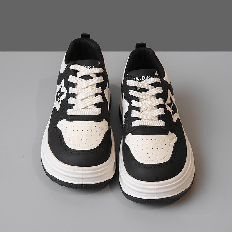 Little White Shoes Women's New Spring and Autumn Thick Baseplate Shoes Versatile Black and White Stars Panda Shoes Tide