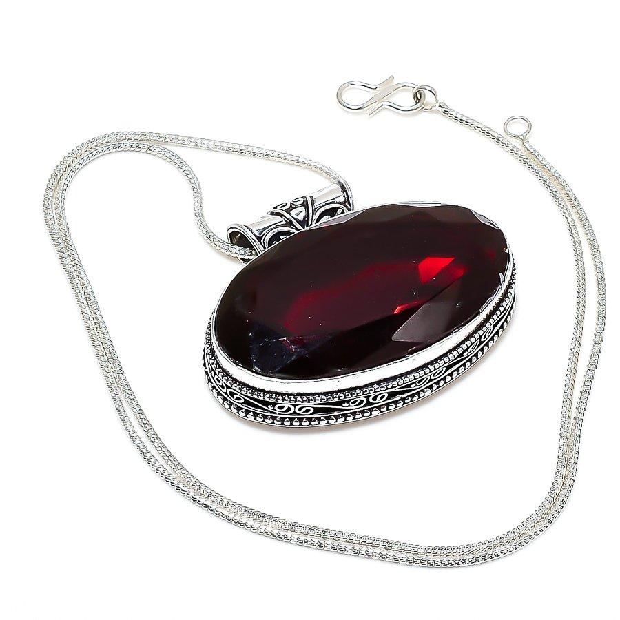 

Винтажный ювелирный кулон ручной работы с мозамбикским гранатом и драгоценным камнем 1,50 дюйма SR-5052