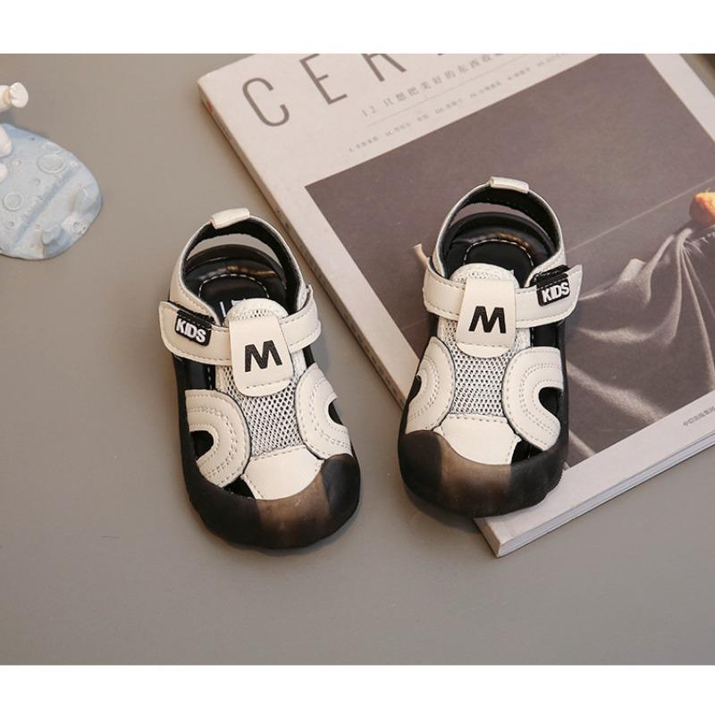 

Летние сандалии для мальчиков, закрытый носок, защита от ударов, пляжная обувь (1-3 года), Детская обувь, противоскользящая, с мягкой подошвой, закрытый носок, для ходьбы. 16 белый