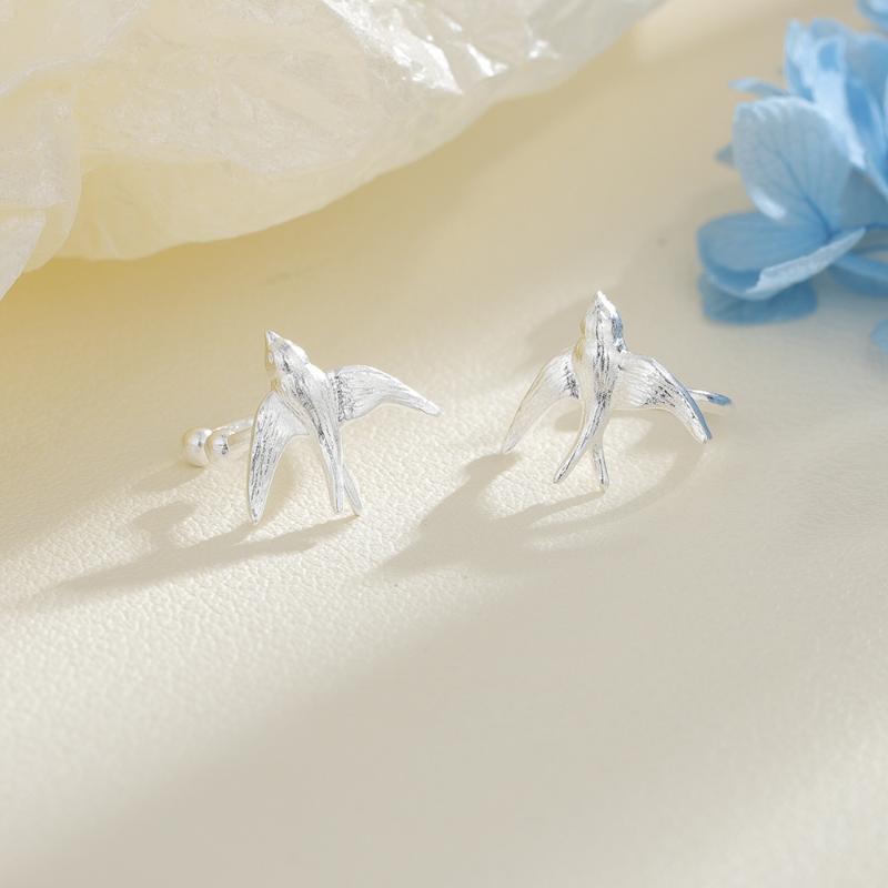 1Pair Simple Swallow Bird Ear Clip For Women Girls Simple Animal Non-Piercing Fake Cartilage Ear Cuff Jewelry Gifts