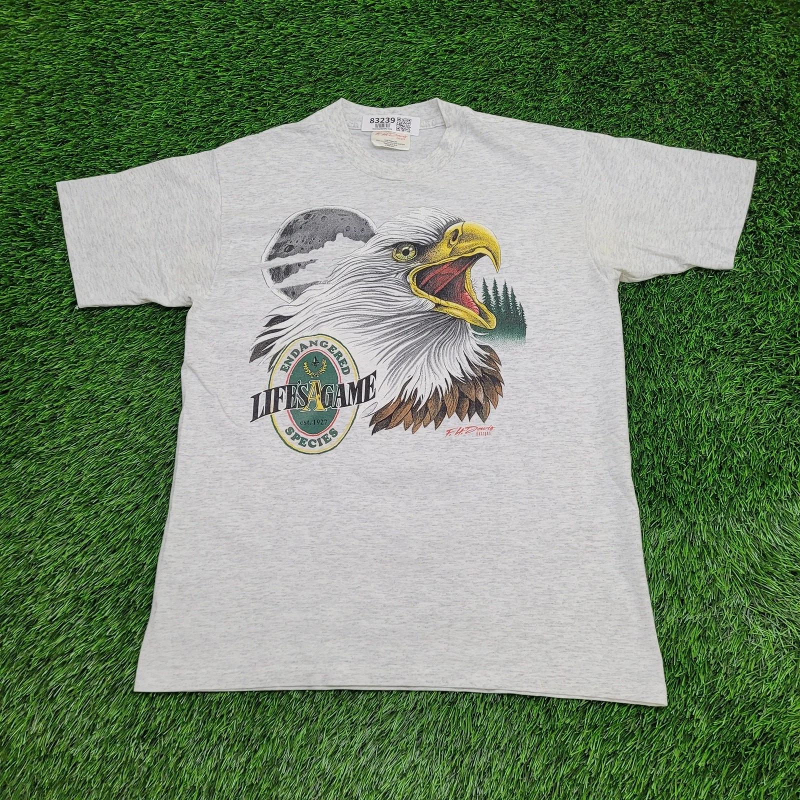 

Vintage 90s Eagle Shirt M/L 21x27 Gray Lifes-A-Game Wildlife XL