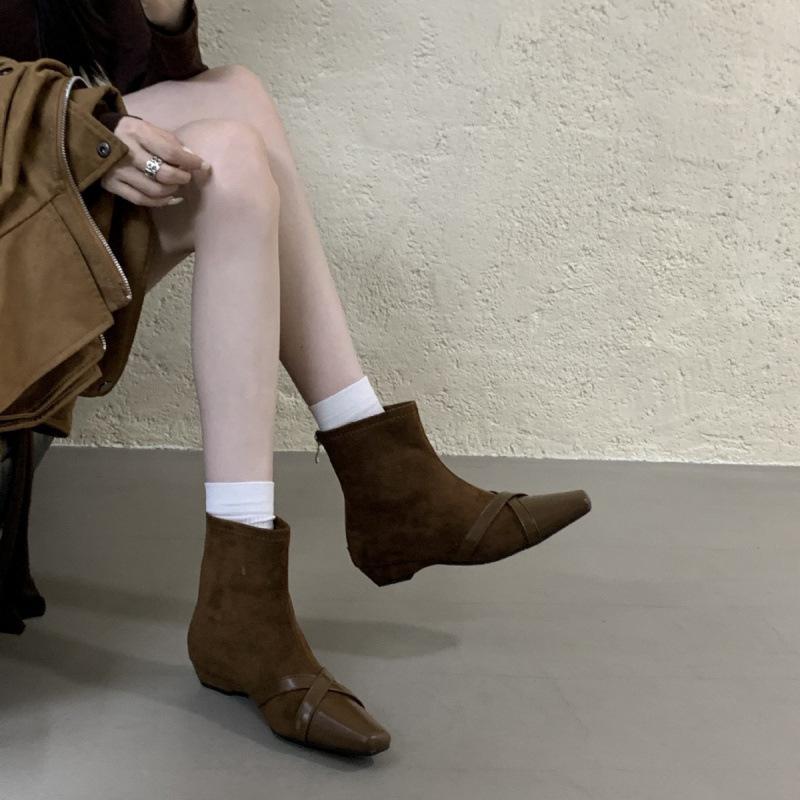 Korean Version of Square Head Suede Splicing Fashion Boots for Women 2025 Autumn and Winter New Temperament Thin Boots Rear Zipper Short Boots for W