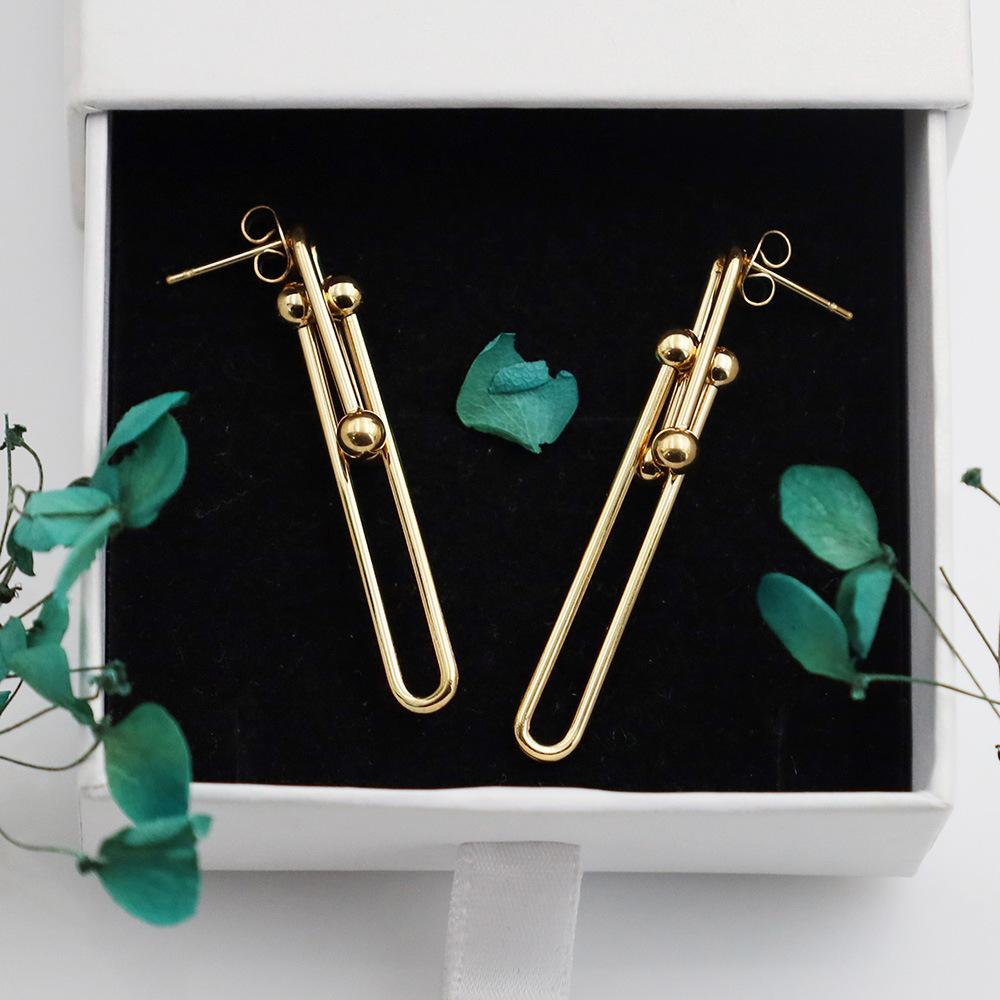Accessori Orecchini Frangiati a Forma di U Francesi Femminilità Alto Senso Orecchini Piccola Fragranza in Oro 18K Non Sbiadiscono