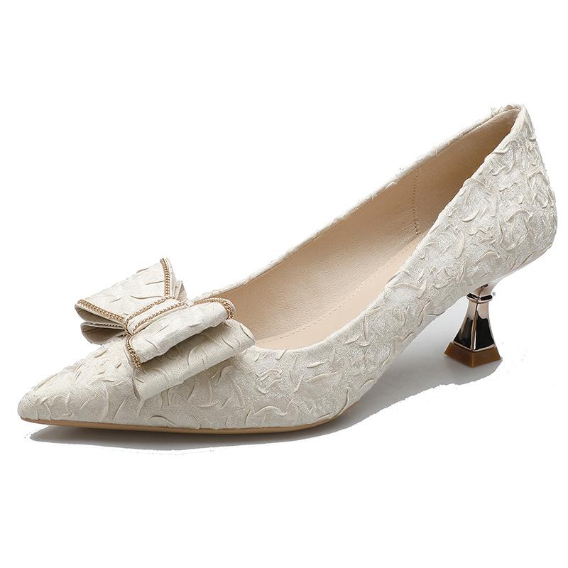 

Туфли-лодочки и туфли-лодочки на низком каблуке для женской коллекции 2025 года, новые туфли с острым носком и высоким каблуком с легким вырезом, корейская версия темпераментных туфель-лодочек на низком каблуке 39