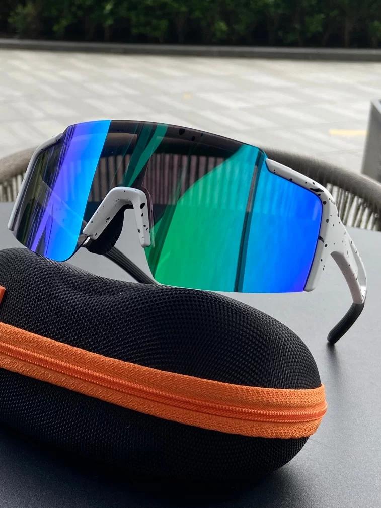 Cycling Glasses, Outdoor Sports Polarized Sunglasses, Same Style for Men and Women, Large Frame, Slimming, Windproof, Anti-Uv Sunglasses
