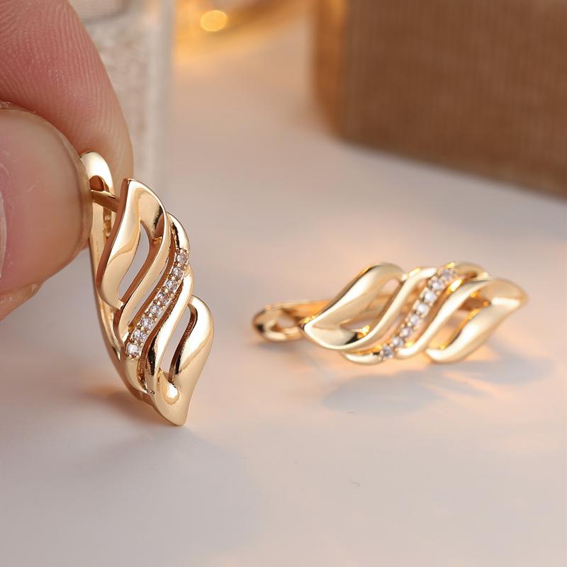 Luxusní zlaté duté geometrické náušnice pro ženy s lesklým zirkonem na denní nošení etnické šperky