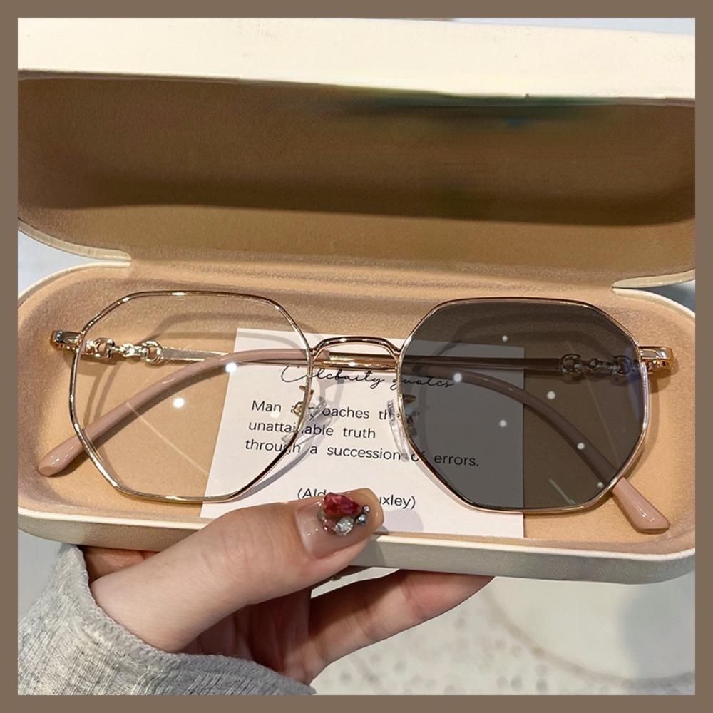 Photochromic Anti Blue Light Eyeglasses For Women UV400 Transition Lenses Replaceable Shades Eyewear