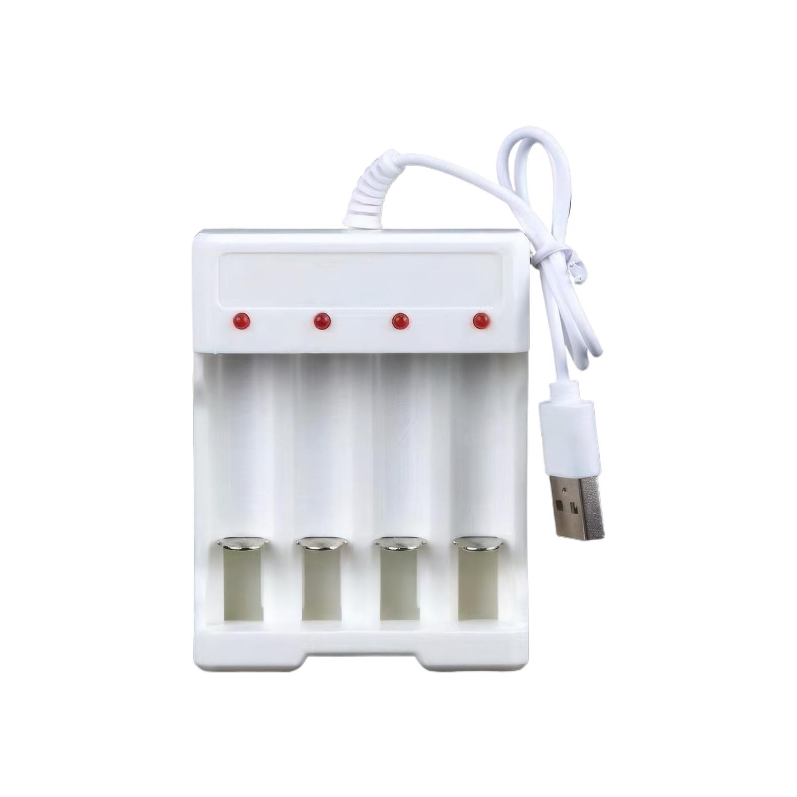 Компактное 4-слотное USB-зарядное устройство для аккумуляторов AA/AAA, разработанное для безопасной зарядки аккумуляторов AA/AAA, с индикаторами состояния. 4-слотное зарядное устройство AA/AAA для никель-кадмиевых и никель-металлогидридных аккумуляторов