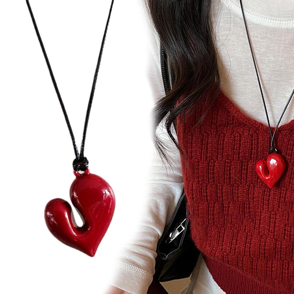 Heart Pendant Necklace Resin Heart Neck Wearing Fashionable Heart Necklace for Women Cute Dainty Love Pendant Necklaces