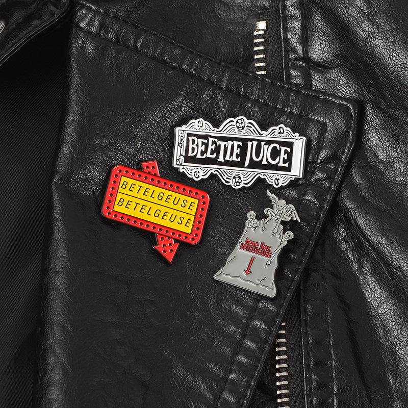 Quirky Personalized English Letter 'Beetlejuice' Drip Oil Brooch