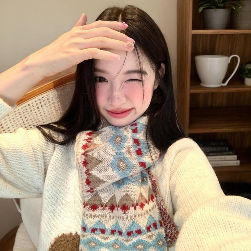 Women's Winter Jacquard Knitted Scarf Retro Thickened Warm Woolen Scarf Fashion Scarf