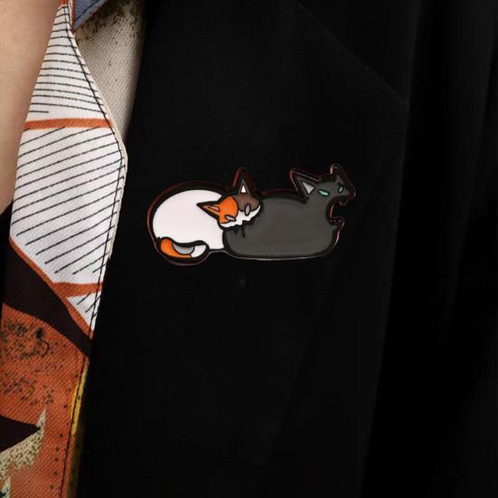 Two-Cat Cartoon Brooch Mean Cat Enamel Brooch Pin Digital 3D Technology Smooth Surface Black White Cats Pin Backpacks Hats Badge