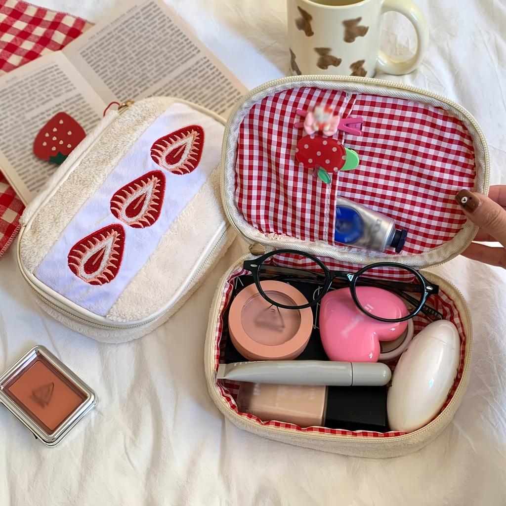 1Pc Strawberry Embroidery Makeup Bag With Checkered Lining Portable Cosmetic Pouch Cute /Korean Style Embroidered Bag For Travel