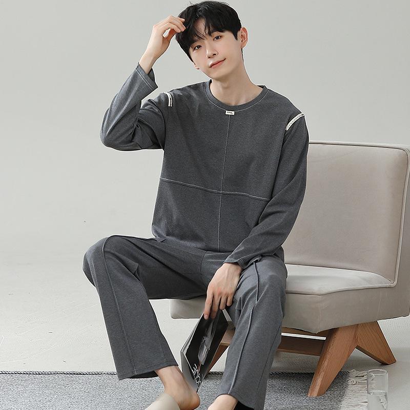 Men's Spring/Autumn Modal Pajama Set: Round Neck Pullover with Long-Sleeve Top and Trousers, Suitable for Outdoor Wear and Sports Style.
