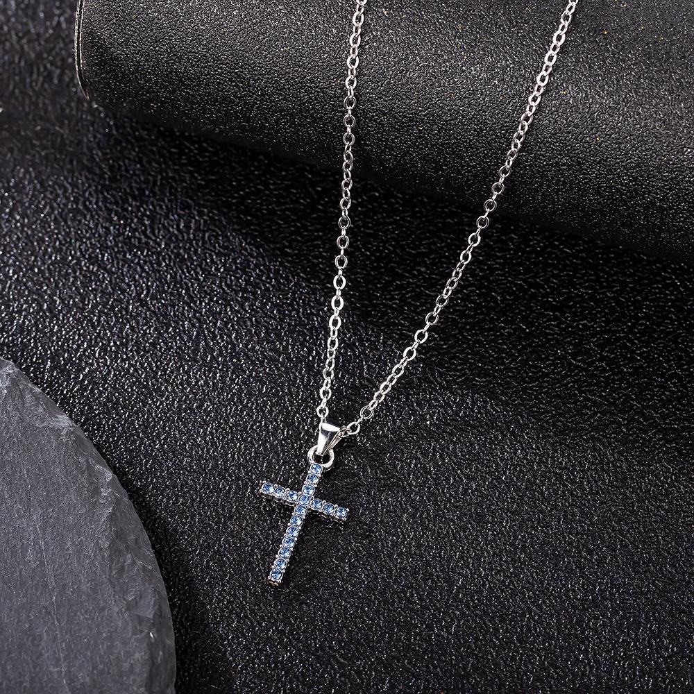 Versatile Cross Necklace Fashionable Personalized Diamond Necklace