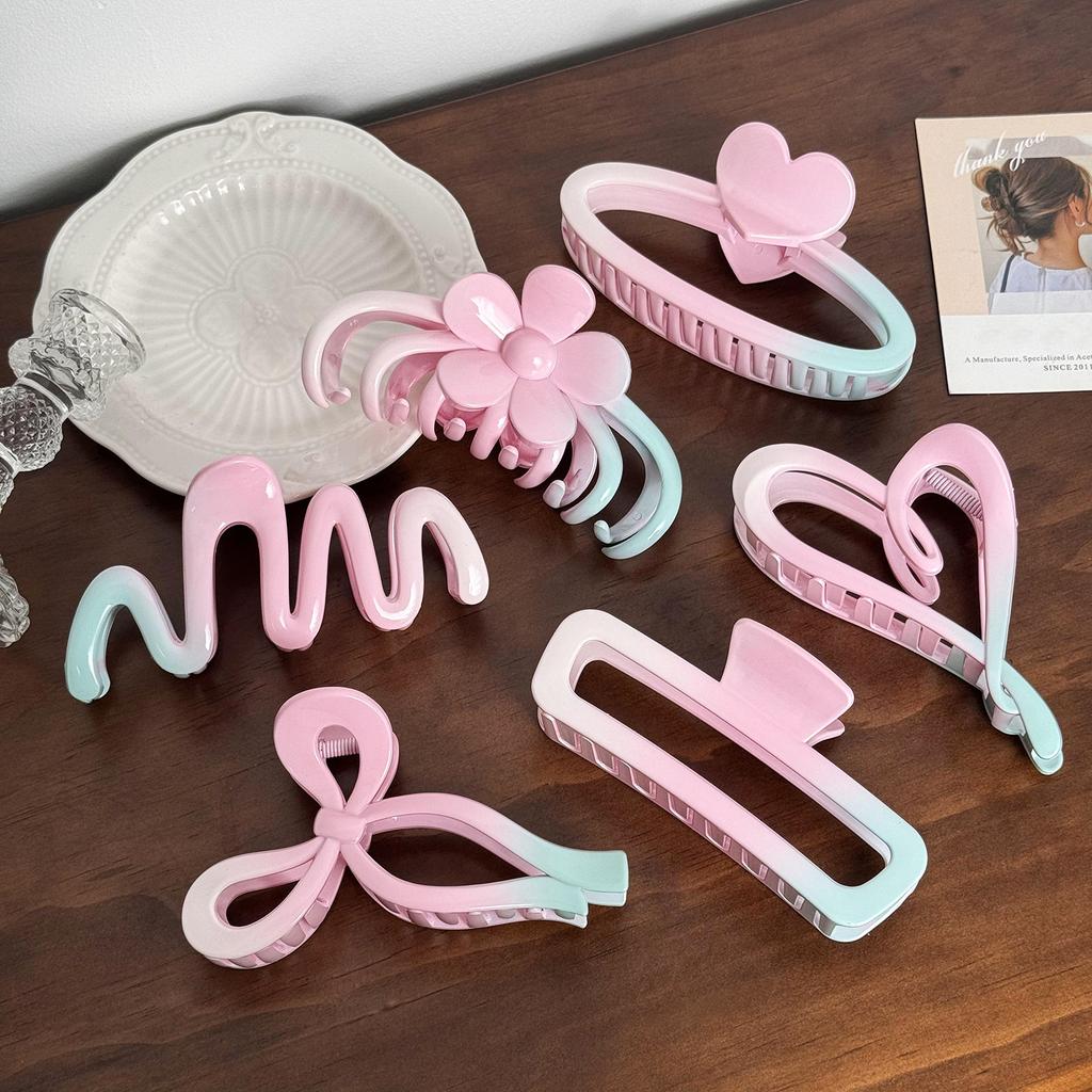 Fashionable Hair Claw Clips In Stunning Gradient Colors For Elegant Summer Looks