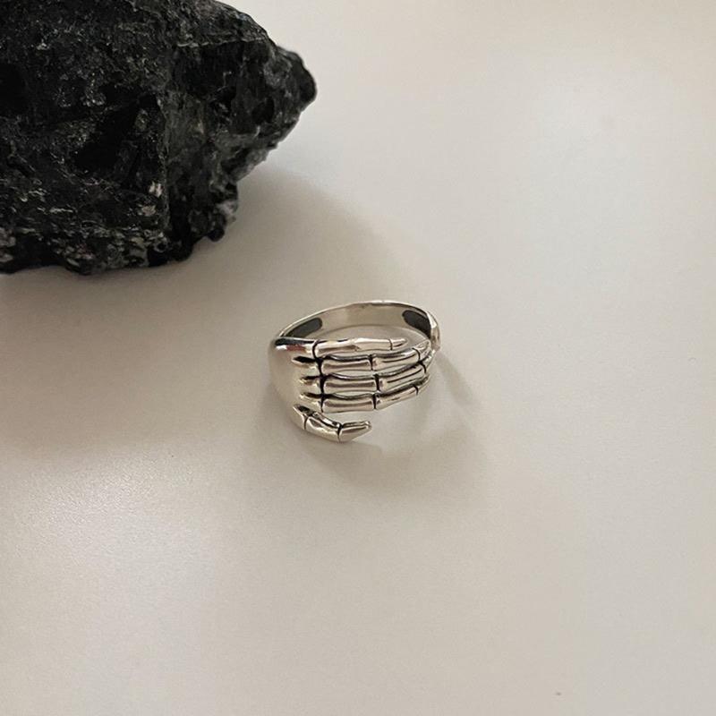 Trendy Silver Color Skeleton Hand Loop Five Claws Ring for Women Men Jewelry Lover Couple Ring Friendship Open Ring
