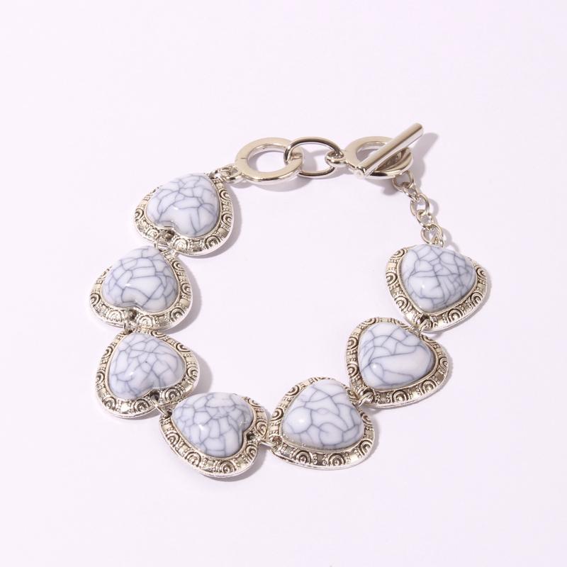 Vintage Heart Bracelet Unique Ethnic Style Turquoise Hand Jewelry Retro Love Charm Bracelet For Women