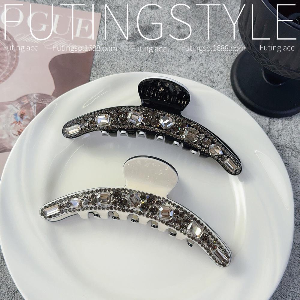

Rhinestone Black Acetate Hair Claw Clip – Shiny, Versatile, High-Texture Hair Accessory Milky White
