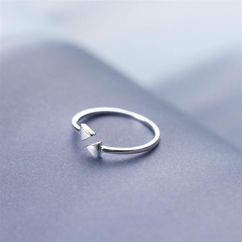 New Simple Triangle Temperament 925 Sterling Silver Jewelry Personality Geometric Popular Opening Rings TYB001