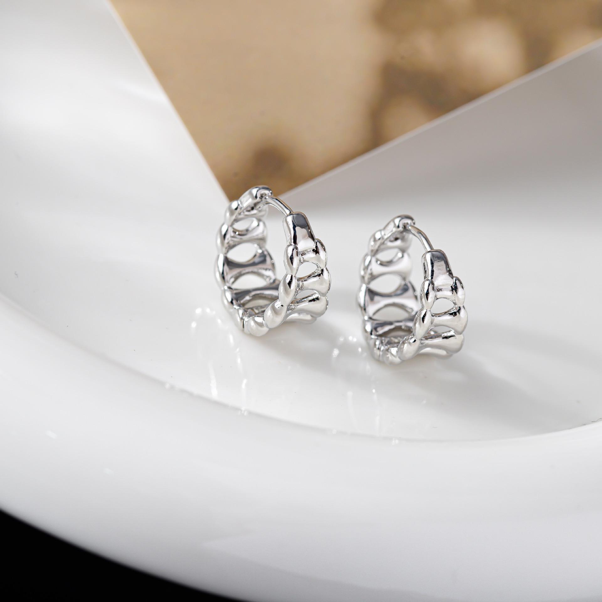 Retro Hip-Hop Geometric Metal Stud Earrings: Irregular, Elegant & Trendy