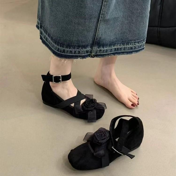 

Винтажные балетки 2025 летние балетки с мелким вырезом, квадратным носком, цветком, перекрещенными ремешками, одинарные туфли 35 чёрный