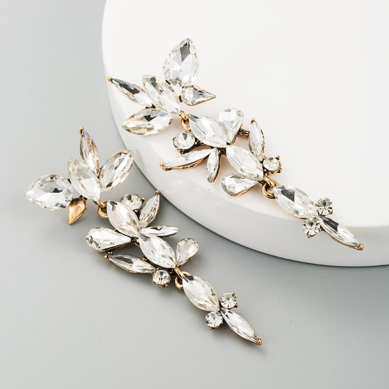 Frauen Böhmen Tropfen Ohrringe Titan Stahl Legierung Anhänger Ohrringe Acryl Bunte Gras Kristall Lange Blatt Geometrische Ohr Ornamente