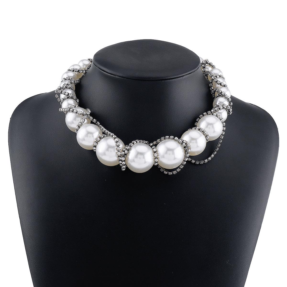 

N11131 European and American temperament heavy industry claw diamond winding pearl neck chain ZA retro light luxury personalized short necklace women чорний