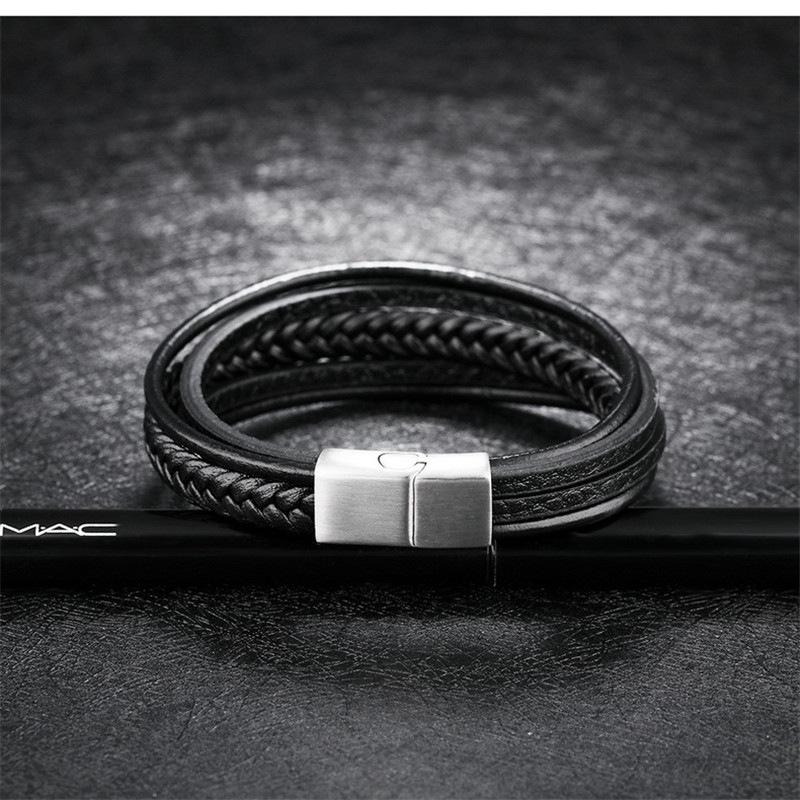 2026 Simple Men's Pipe Leather Bracelet European and American Simple Magnet Frosted Button Head