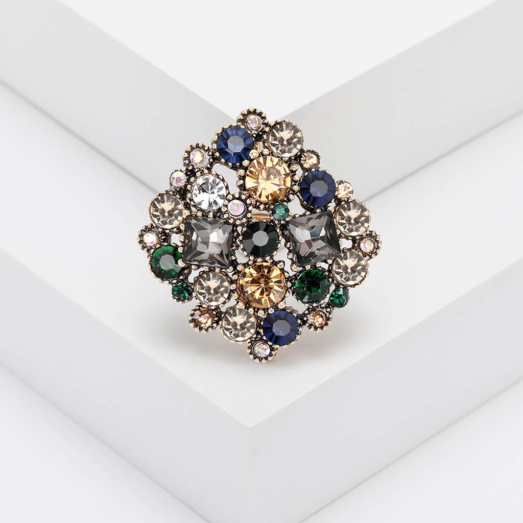 Vintage Rhinestone Brooch Versatile Fashion Collar Pin Fixed Clothes Cardigan Shawl Silk Scarf Buckle Multifunctional Clothing