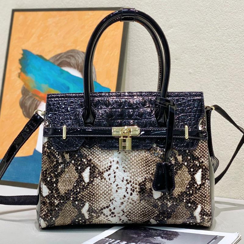 Handbag Snakeskin Pattern Personalized Shoulder Bag Crocodile Pattern Large Capacity Messenger Women'S Bag