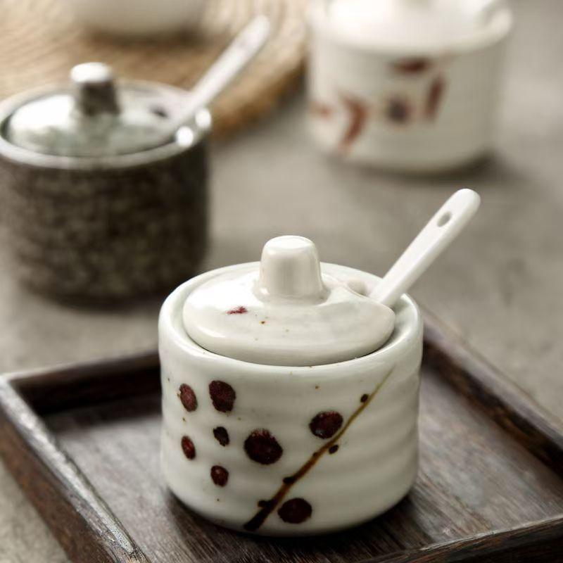 Retro Ceramic Seasoning Jars Salt and Pepper Shakers Kitchen Spice Tools Spice Organizer Jars Seasoning Box Kitchen Accessories