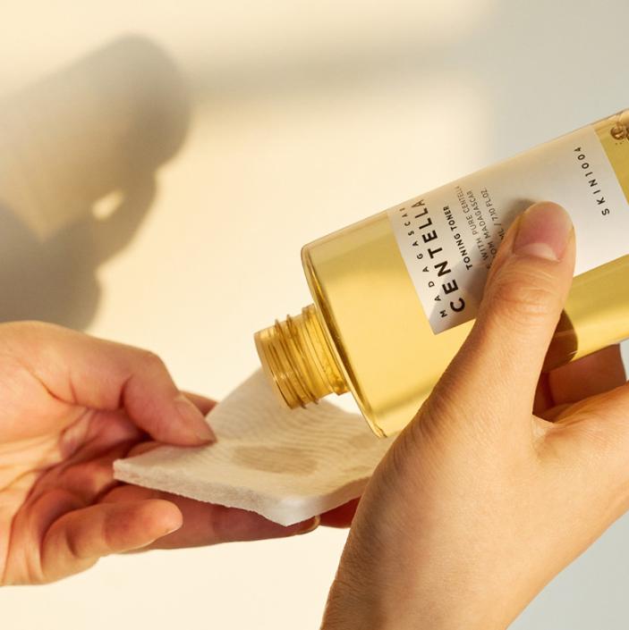 SKIN1004 Madagascar Centella Toning Toner 210ml / 400ml – 100% Authentic Korean Soothing Toner from Official Website