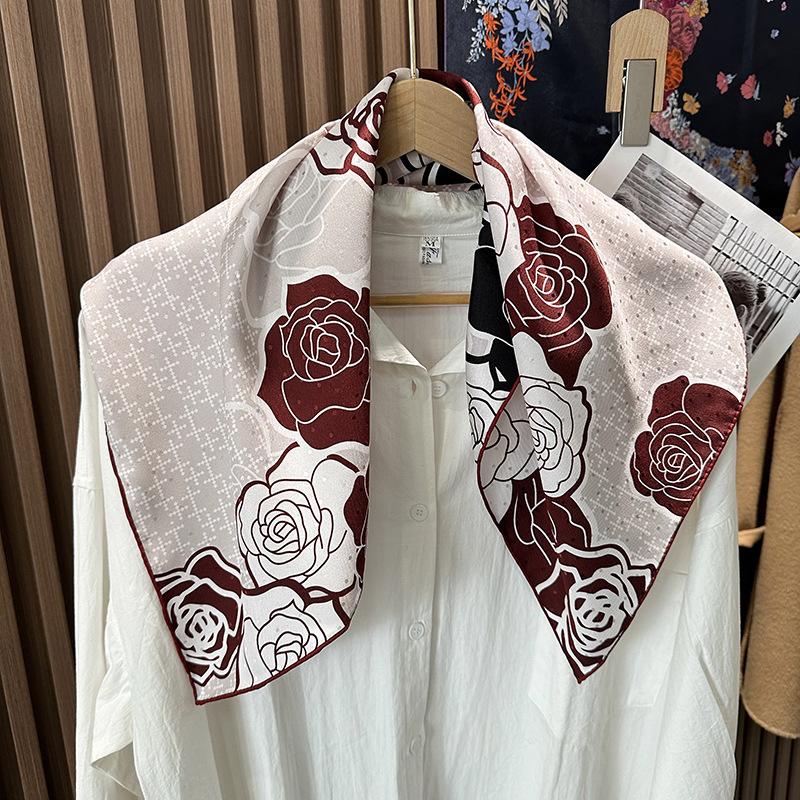 Dry rose new silk 71 square scarf women's spring fashion double-sided jacquard high-quality 111 mulberry silk scarf