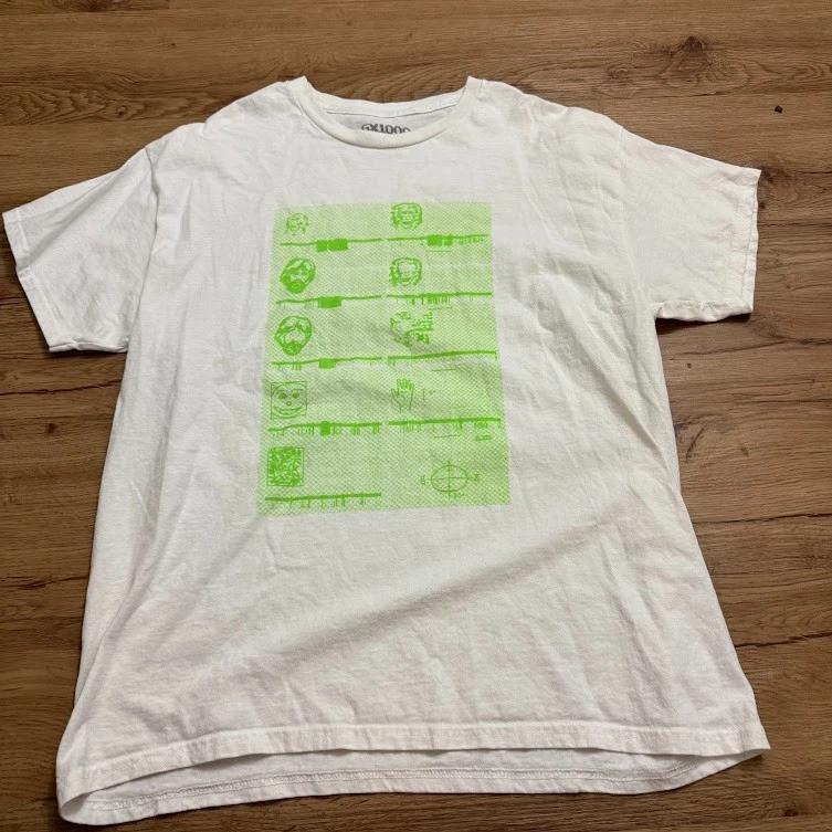 

gx1000 White Tshirt darwin Size Large Skateboard L