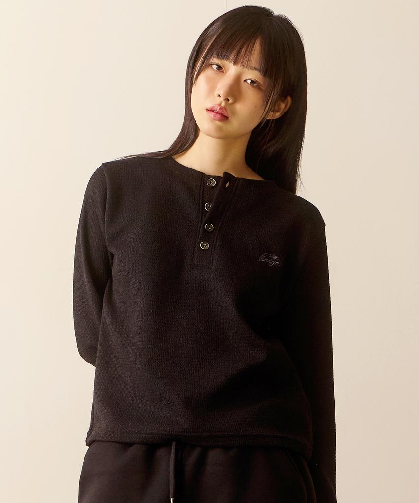 Ebeulisi Beige Henley Neck Knit Long Sleeve (Black)