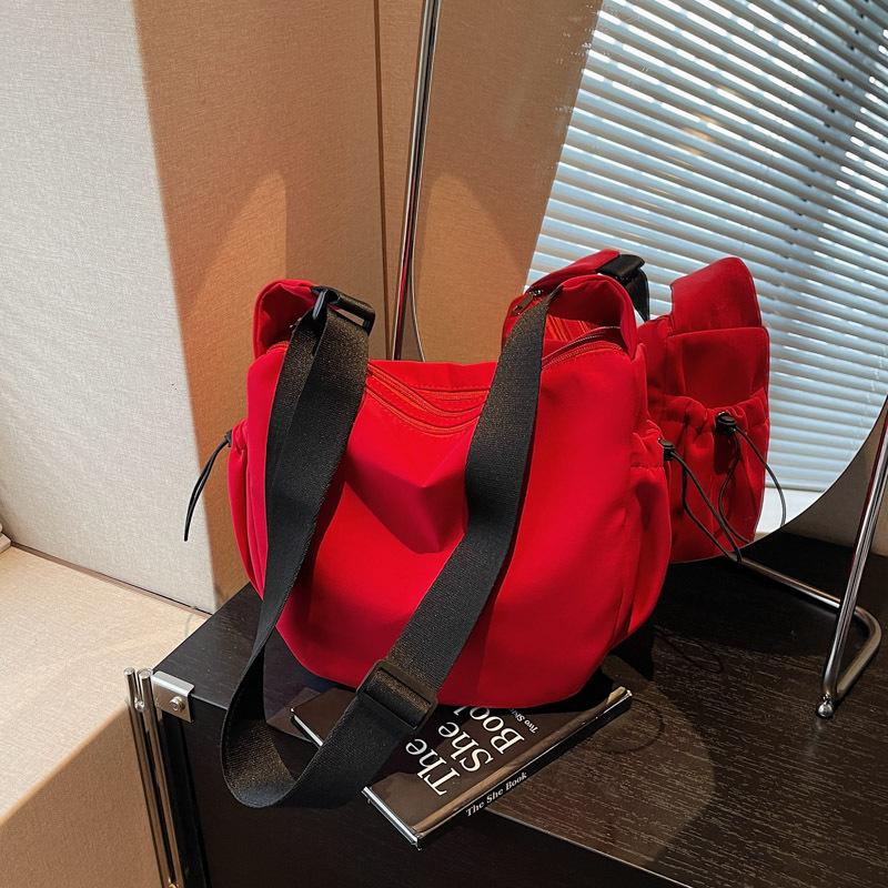 Canvas bag lazy wind large capacity bag women 2025 new simple casual messenger bag dumpling bag